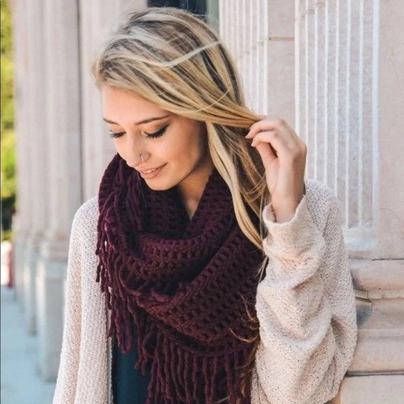 Infinity fringe scarf- fall or winter - Picture 1 of 3